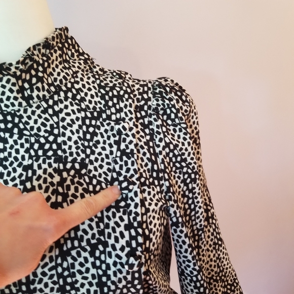 Who What Wear | Peplum Top | Size X-Small - Picture 9 of 9